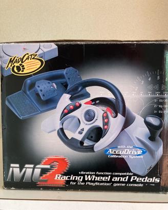 Volante e pedaliera per PlayStation