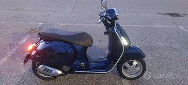 Vespa 300 GTS