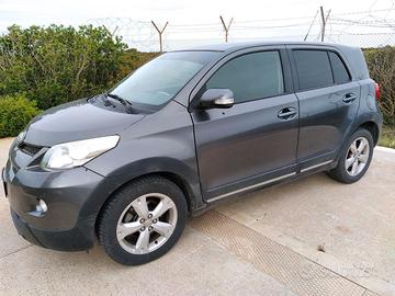 Toyota Urban Cruiser 1.4 d-4d Luxury Awd