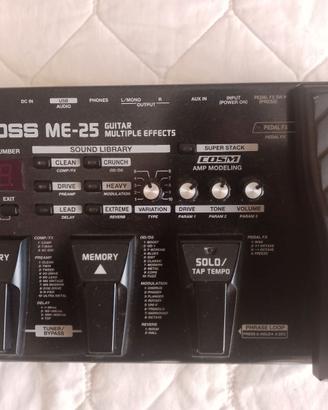 Effetti per chitarra boss me 25