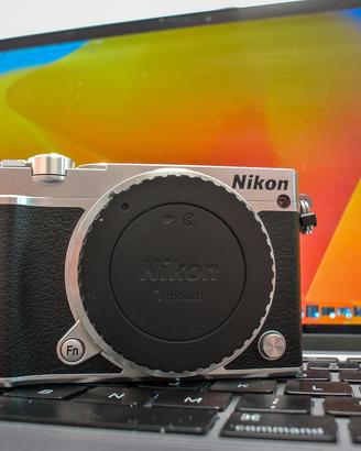 Nikon 1 J5 – solo corpo – funzionante