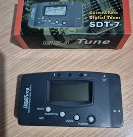 accordatore/sintonizzatore per chitarra e basso