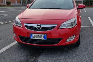 Opel astra 2010