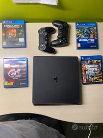 PlayStation 4 Slim 500GB + 2 Controller + 4 Giochi