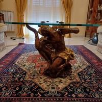 Tavolino con piano in vetro temperato