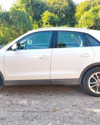 Audi Q3 2.0 TFSI 220cv motore NUOVO