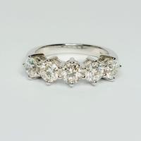 Anello oro 18 kt 5 brillanti ct. 2 cert. GIA  (P)