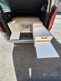 Mobile Camperizzazione per opel combo