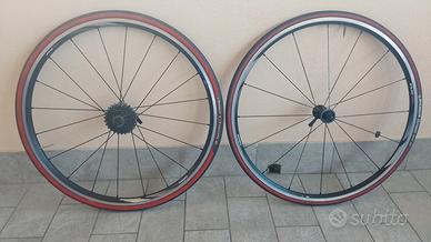 Cerchi SHIMANO RS