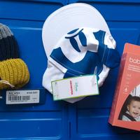 Lotto bambino abbigliamento e dispositivo auto