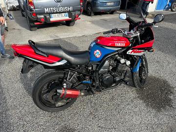 Yamaha fazer 600 anno 2000