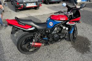 Yamaha fazer 600 anno 2000