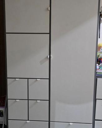 Armadio   e cassettiera 200 euro entrambi
