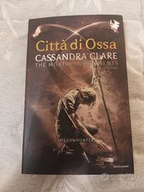 "Città di Ossa" di Cassandra Clare