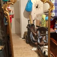 Specchio antico d'arredamento