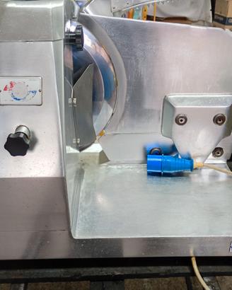 Affettatrice 220volt lama 350