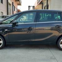 Ricambi usati Opel Zafira C 1.6tb metano 2014