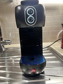 Macchina da caffé Illy Easy per Capsule