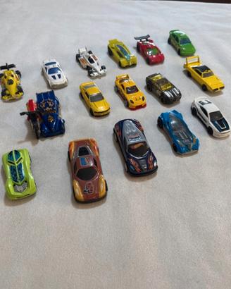 Lotto 15 macchinine Hot Wheels e modellini