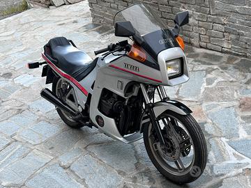 Yamaha xj 650 turbo intera o ricambi