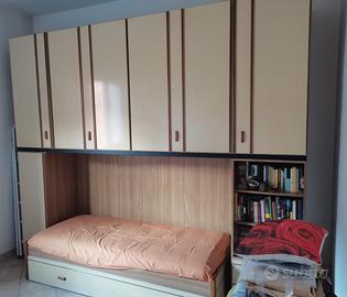 CAMERA DA LETTO CON ARMADIO A PONTE