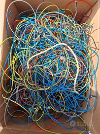 Scatolone di fili elettrici in rame (non spelati)
