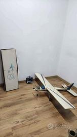 Aereo modello a scoppio autocostruito in legno