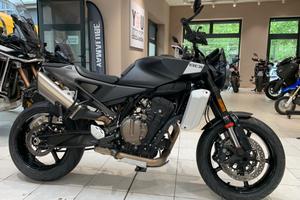 HUSQVARNA 801 SVARTPILEN