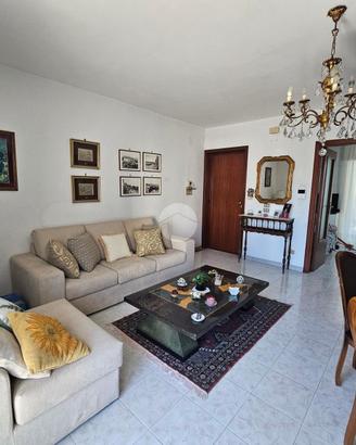 4 LOCALI A MONTESARCHIO