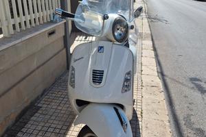 Piaggio Vespa Gts 300 ie