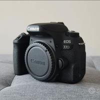 Canon EOS 77d APSC +4 Batterie+2 Flash+Accessori