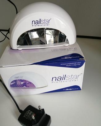 Fornetto per unghie Nailstar Professional. 