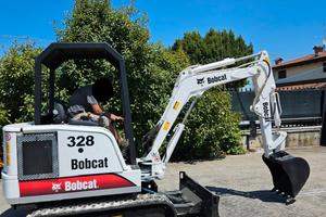 E249-Escavatore Bobcat 328 28 q