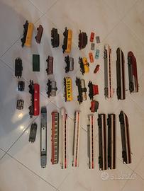 _3 locomotori  carrozze e merci 