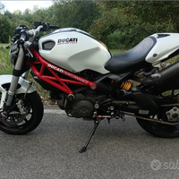 Monster 796 accessoriato