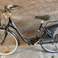 BICI DA DONNA 26’ WEG CON CESTINO