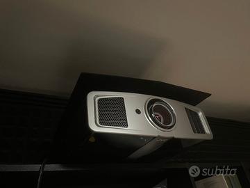 Video proiettore JVC DLA HD1 full HD con telo