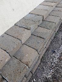 Blocchetti in tufo