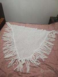 Scialle bianco triangolare lana 