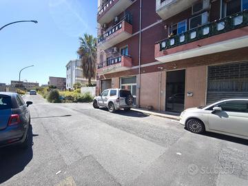 Locale comm.le fronte Poliambulatorio Selargius