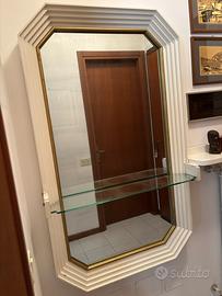 Specchio con mensola