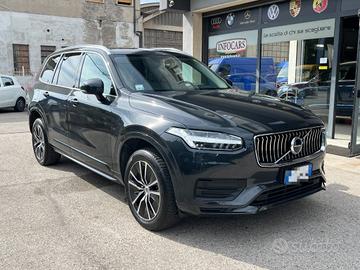 VOLVO XC90 B5 (d) MHEV AWD Geartronic Momentum P