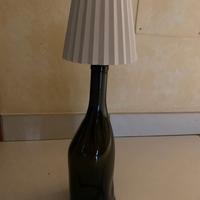 Lampada da tavolo decanter con paralume estraibile
