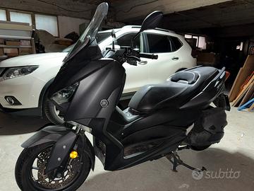 Yamaha Xmax400