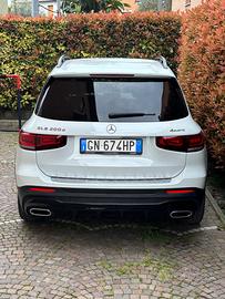 Mercedes Glb 200d premium amg 4 matic