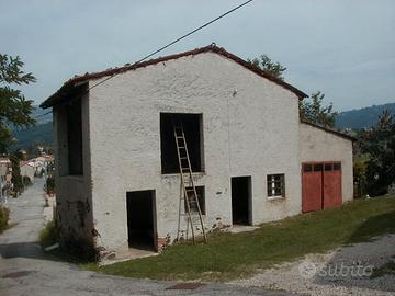 Rustico da ristrutturare
