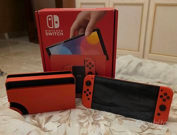 Nintendo Switch OLED Modello Mario Red Edition 
