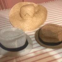Cappelli in paglia