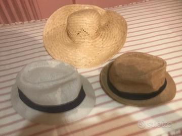 Cappelli in paglia