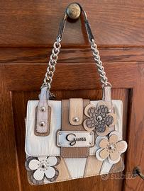 Borsa Guess originale bianca mai utilizzata